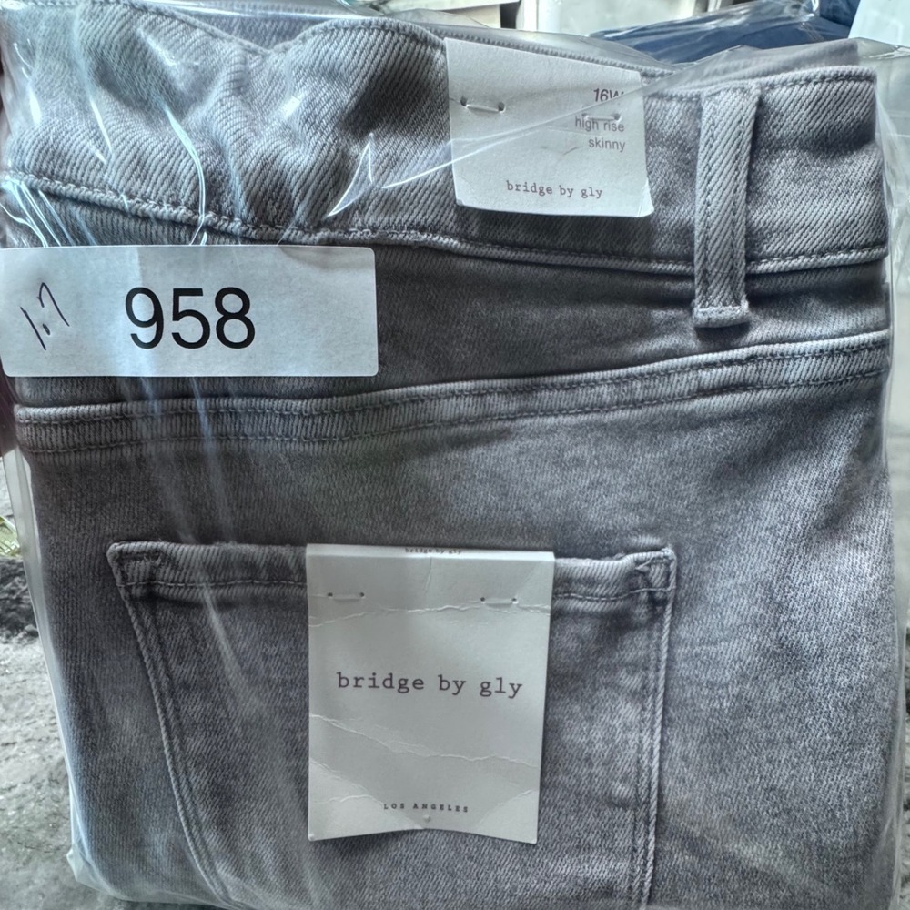 Bridge by Gly Jeans Womens 16W High Rise Skinny Denim Gray Quiet Luxury New - Picture 12 of 12